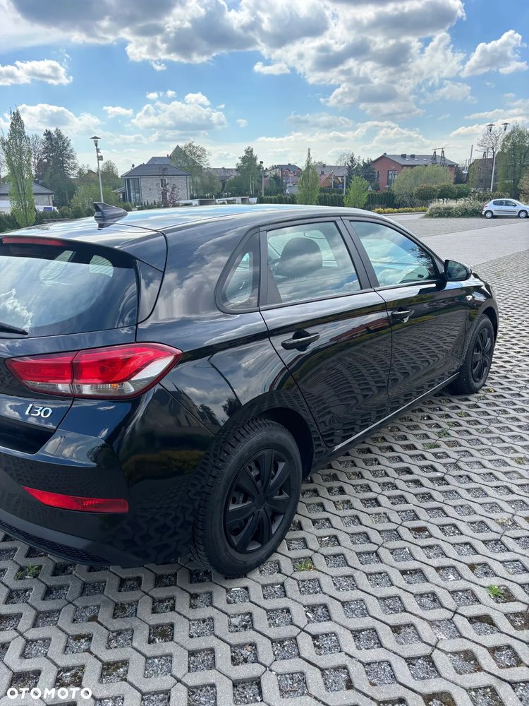 Hyundai i30 1.5 DPI Classic + - 29