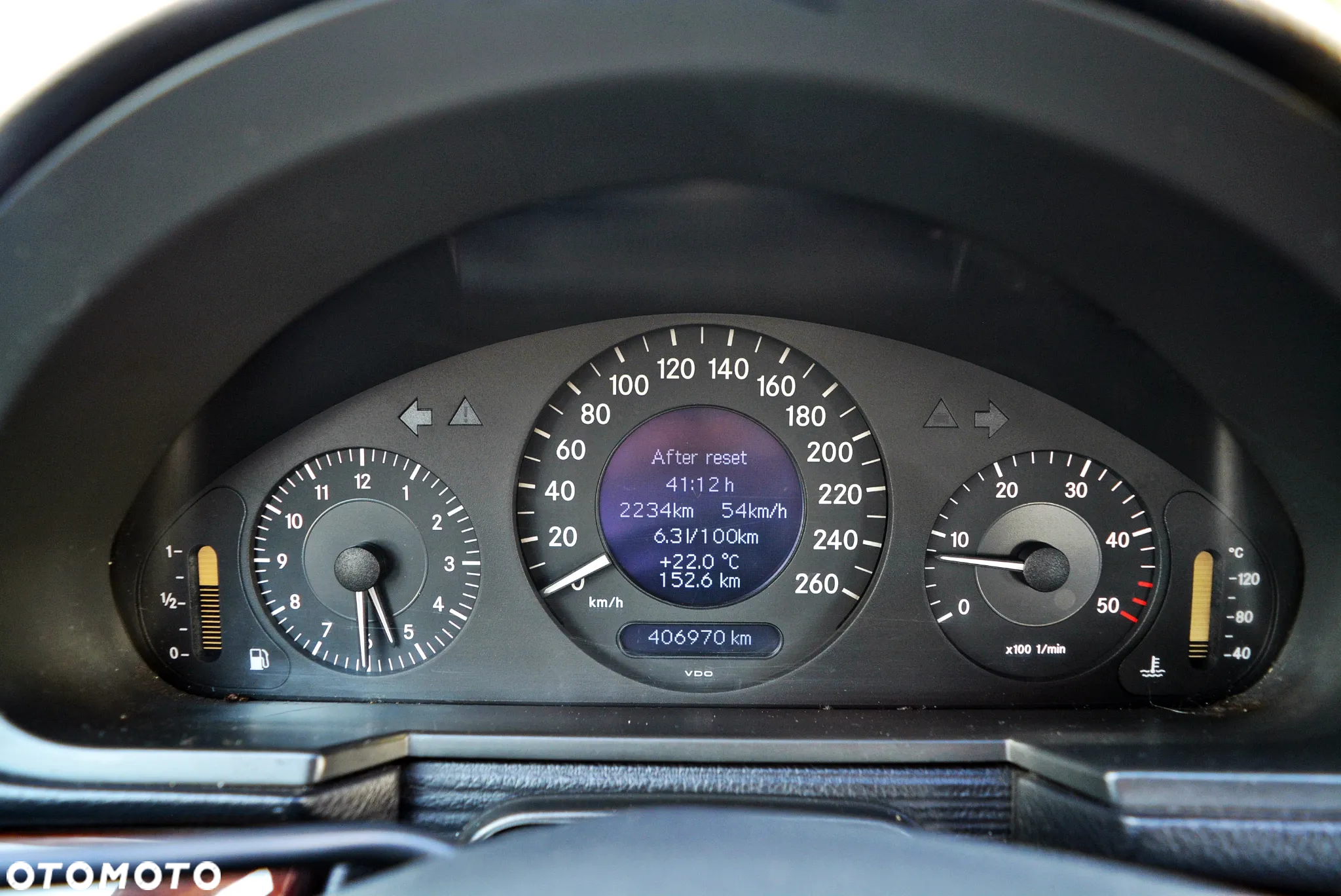 Mercedes-Benz Klasa E 200 CDI Classic - 19