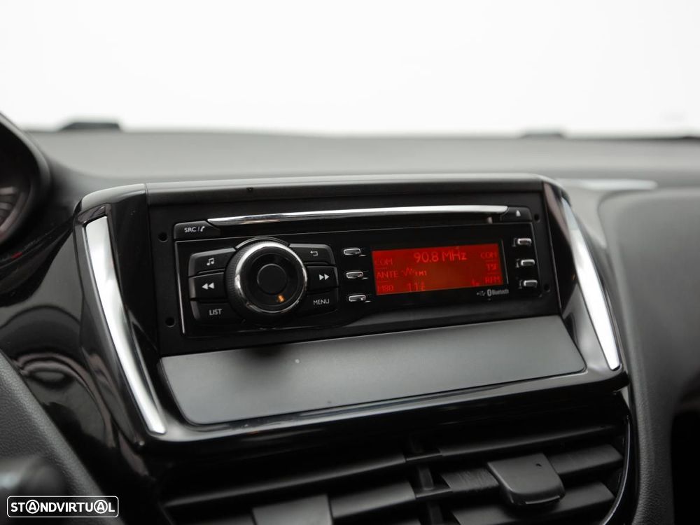 Peugeot 208 1.4 HDi Access - 11