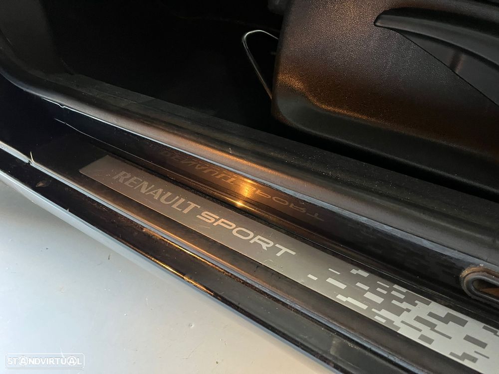 Renault Mégane Coupe Energy dCi 130 FAP Start & Stop GT Line - 26