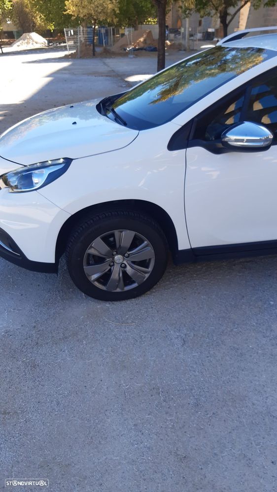 Peugeot 2008 1.2 PureTech Style - 19