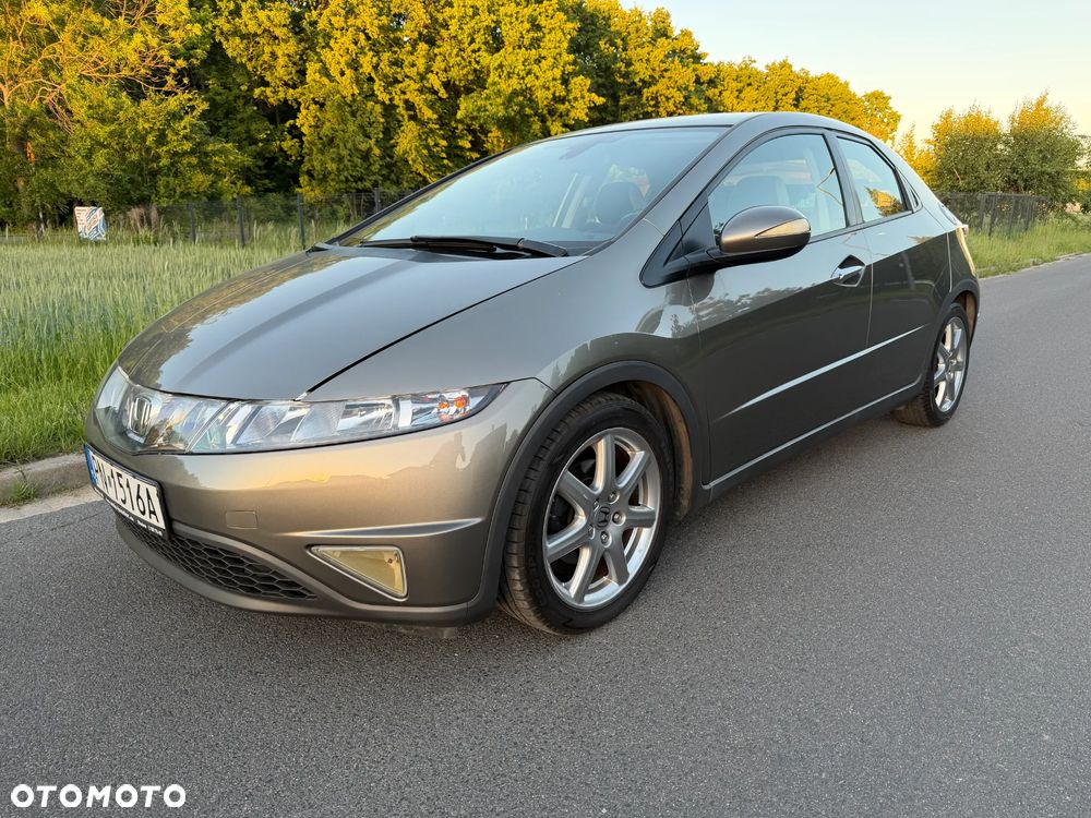 Honda Civic 1.8i-VTEC 50 Jahre Edition - 4
