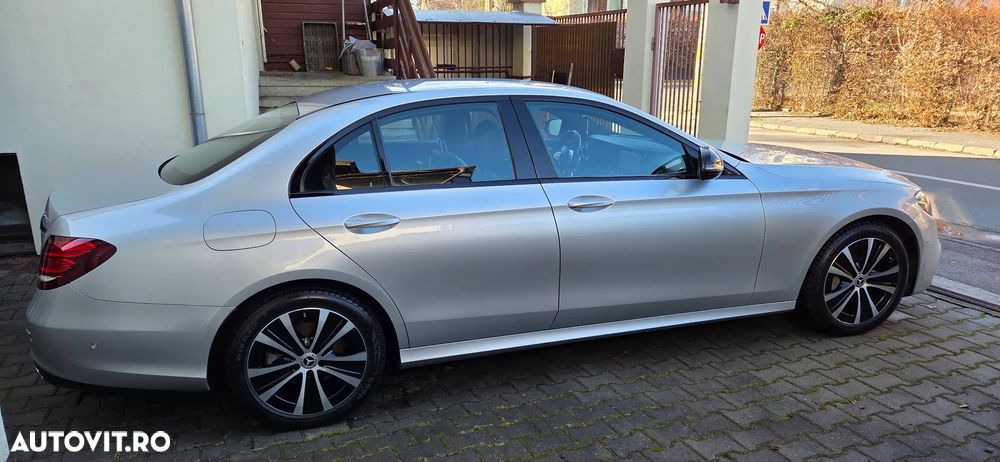 Mercedes-Benz E 220 d 4MATIC Aut. - 3