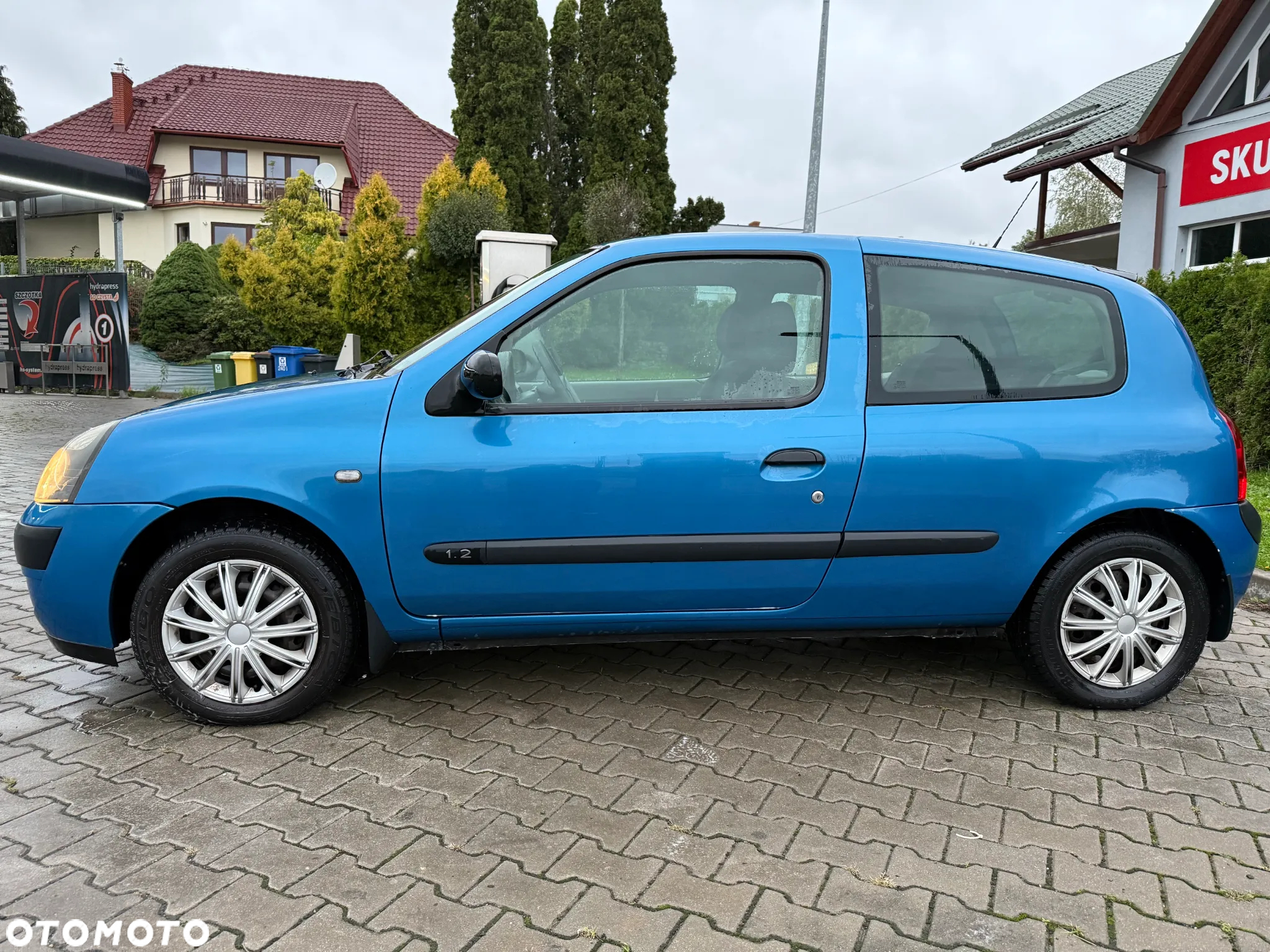 Renault Clio - 10
