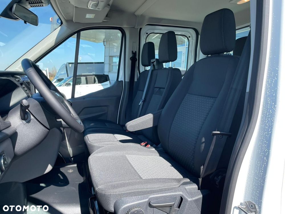 Ford transit Ford Transit DCAB RWD 2.0l Ecoblue 130 KM M6 - 13