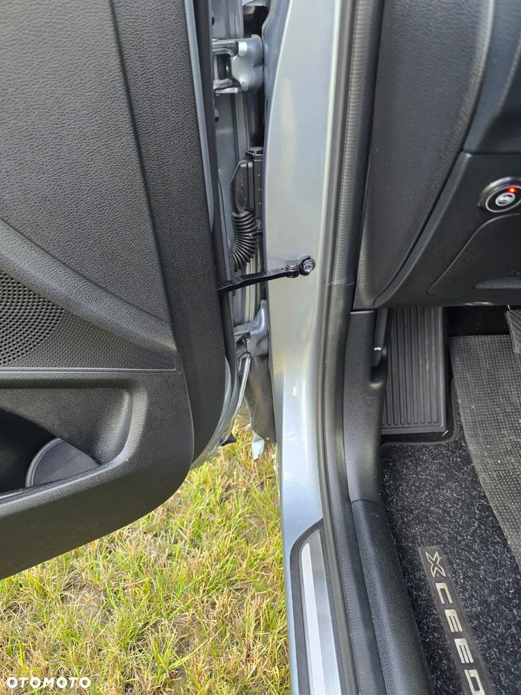 Kia XCeed 1.0 T-GDI Business Line - 13
