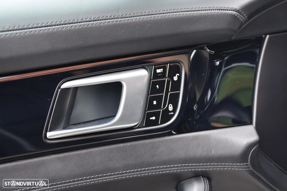 Porsche Panamera Sport Turismo Turbo S E-Hybrid - 21