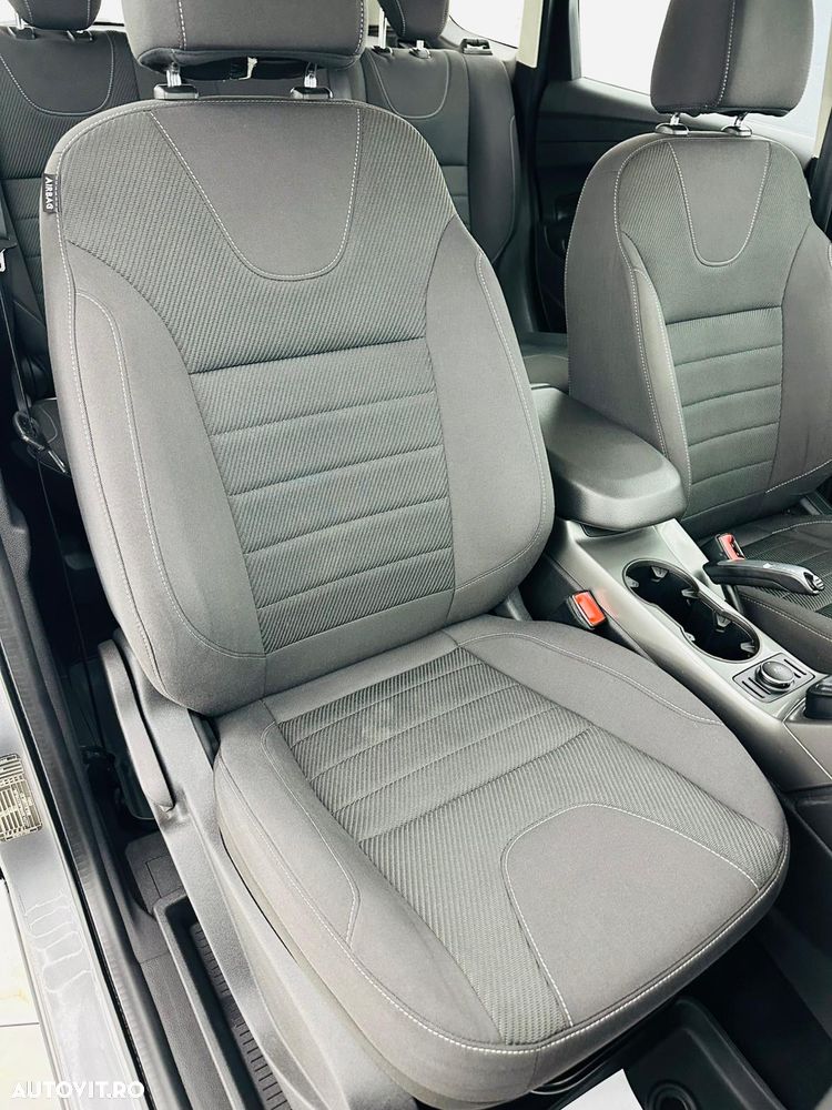 Ford Kuga 1.6 EcoBoost 2x4 Trend - 19