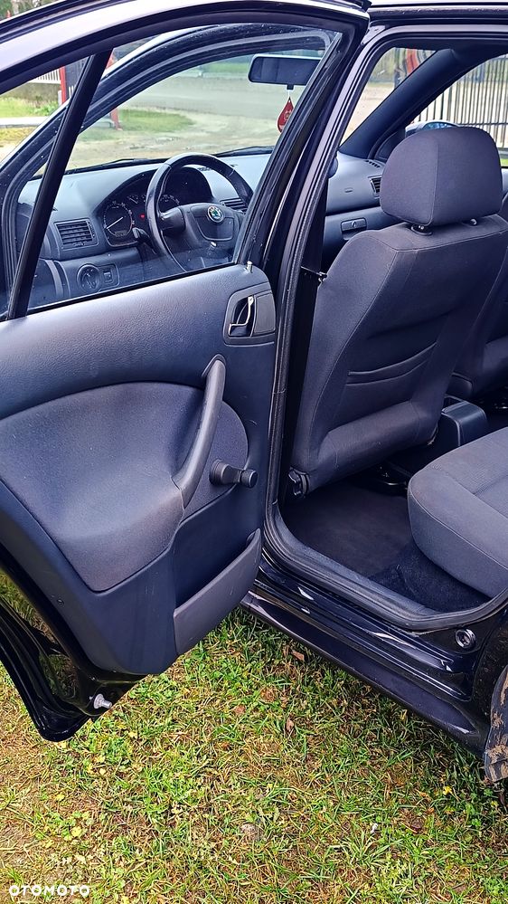 Skoda Octavia 1.6 - 9