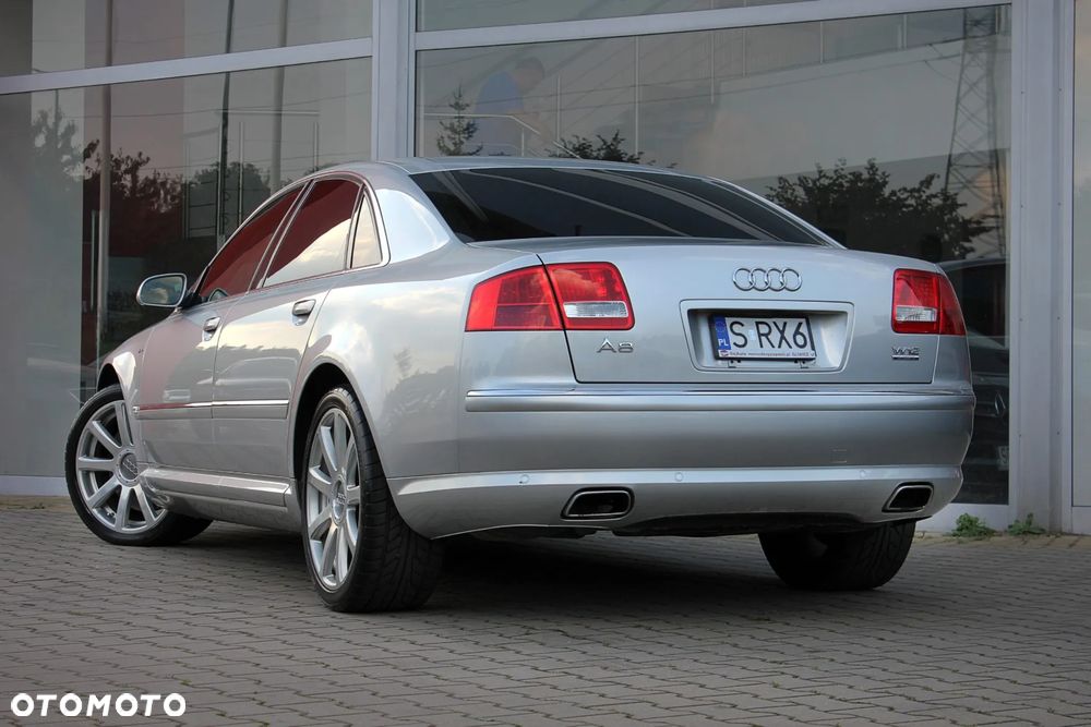 Audi A8 W12 quattro - 2