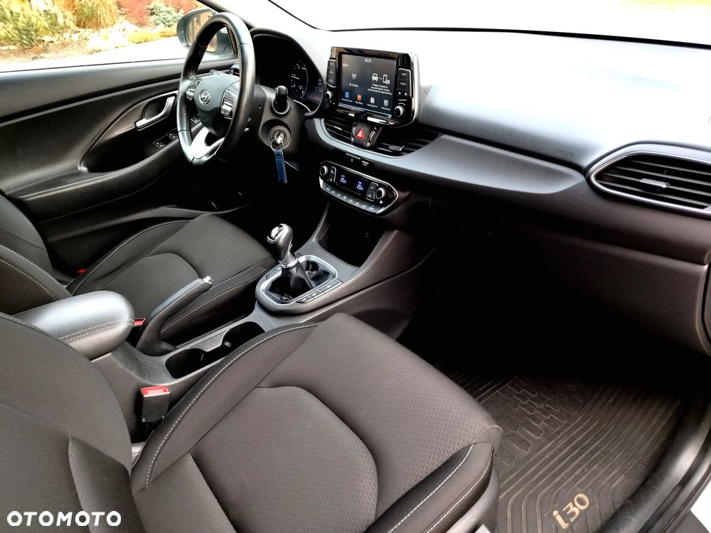 Hyundai i30 1.6 D Comfort - 17