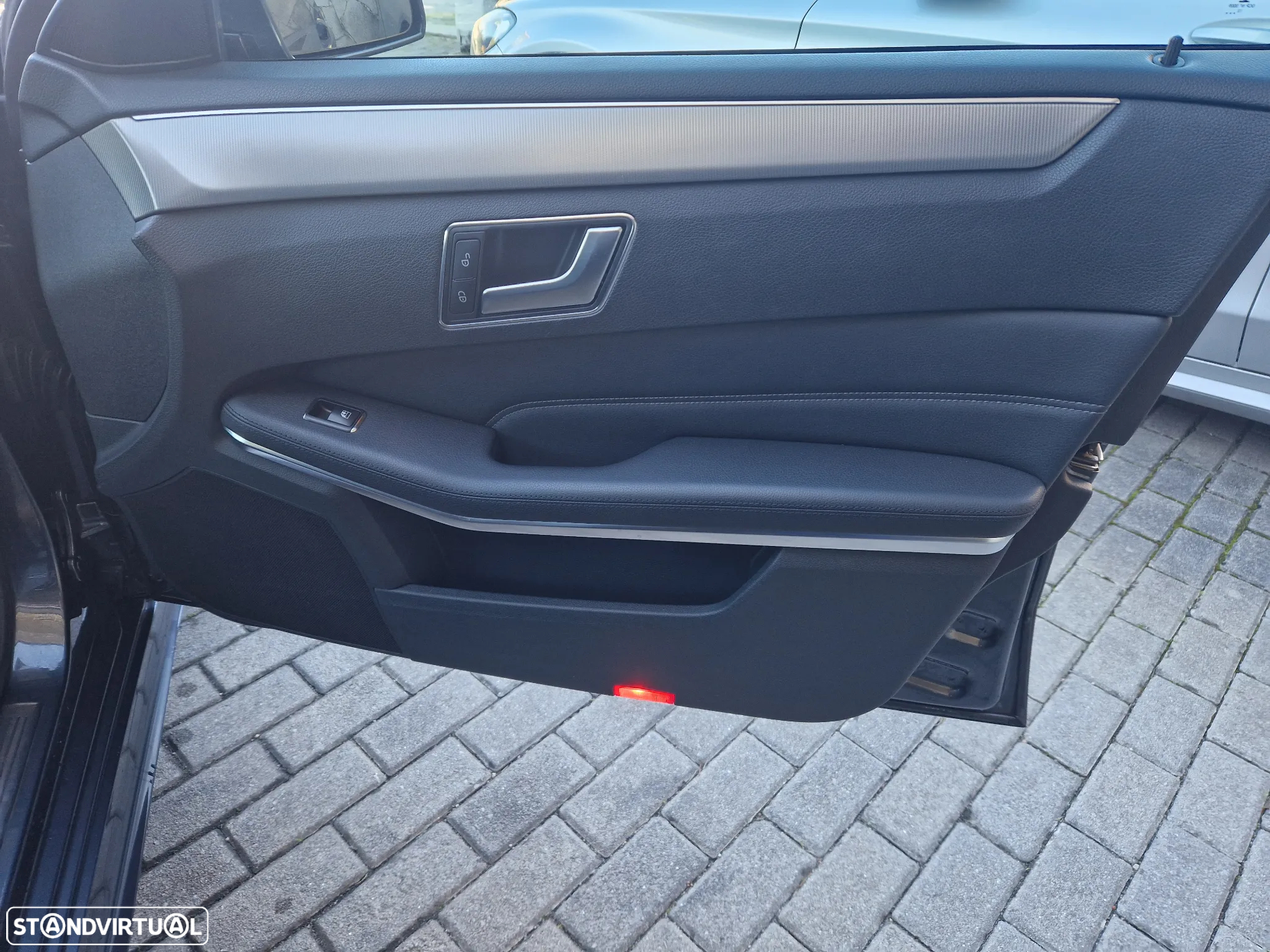 Mercedes-Benz E 250 CDi Avantgarde BE Auto. - 11