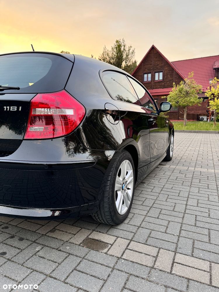 BMW Seria 1 116i - 14