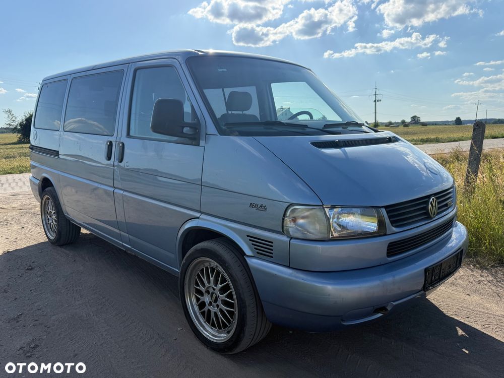 Volkswagen Multivan - 17