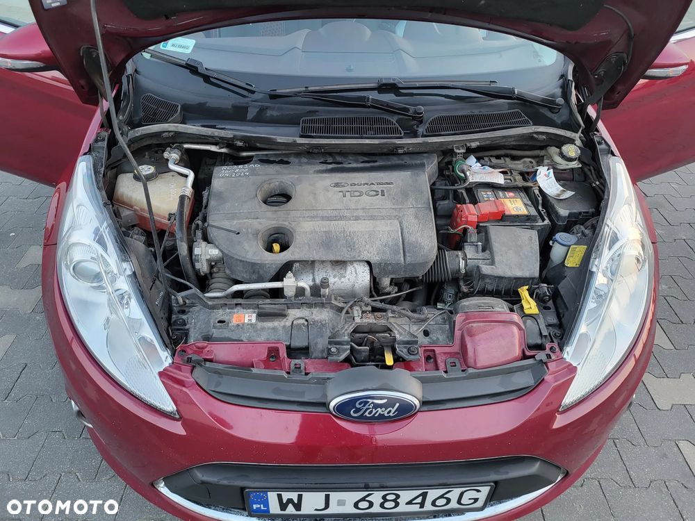 Ford Fiesta 1.6 TDCi DPF Ghia - 10