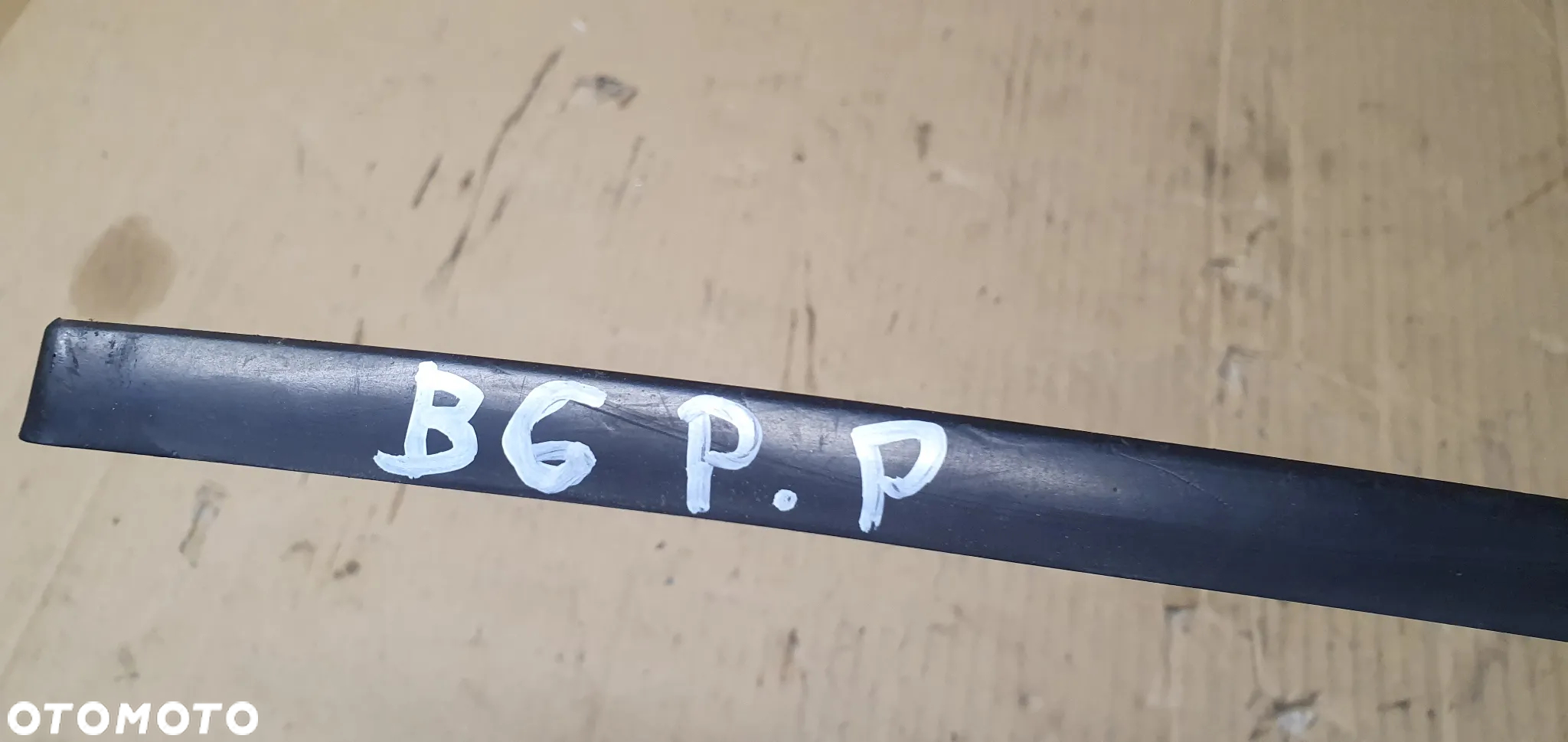 Listwa szyby czołowej prawy przód VW Passat B6 3C0854328A - 7