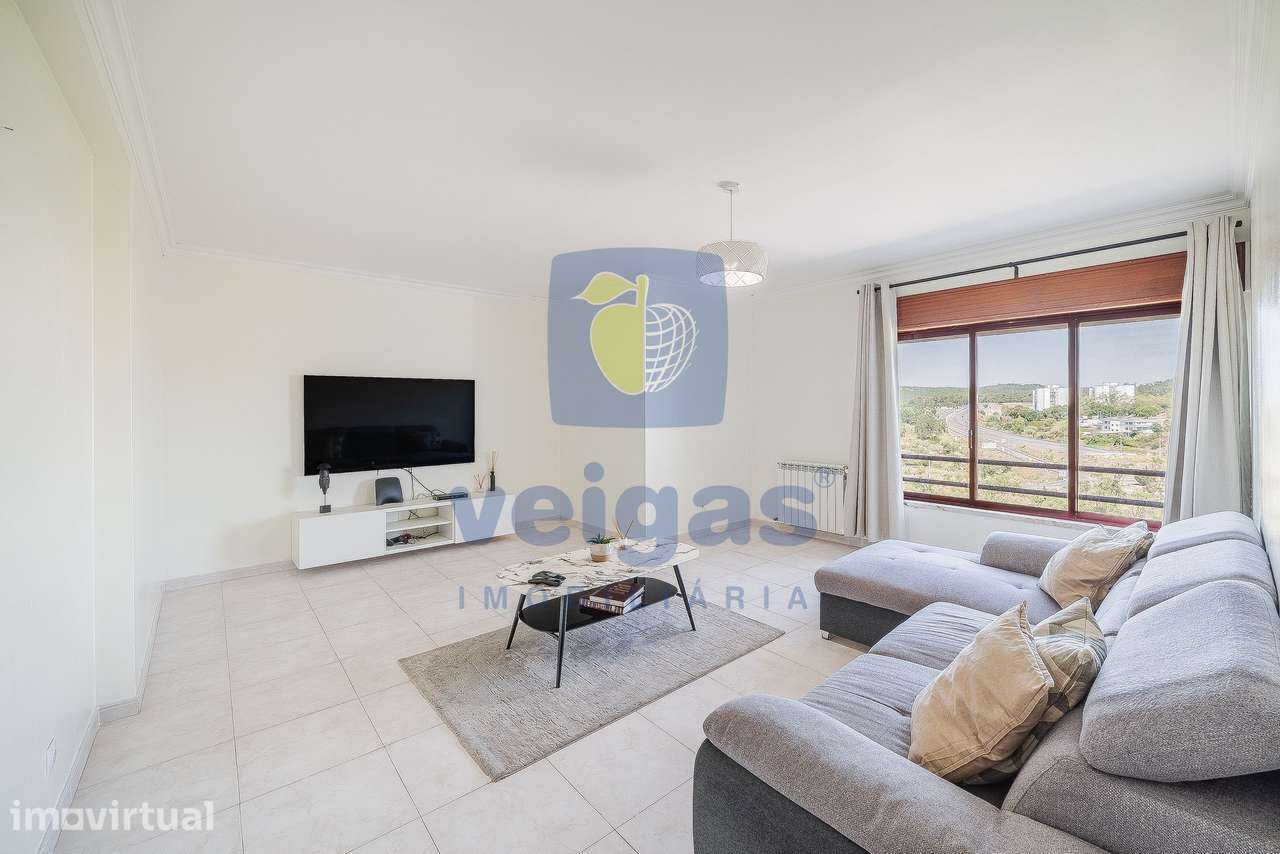 Apartamento T2 como novo, equipado e mobilado em Fitares - Grande imagem: 4/45