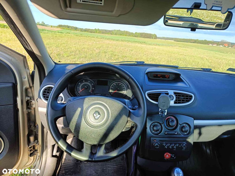 Renault Clio 1.2 16V Dynamique - 19