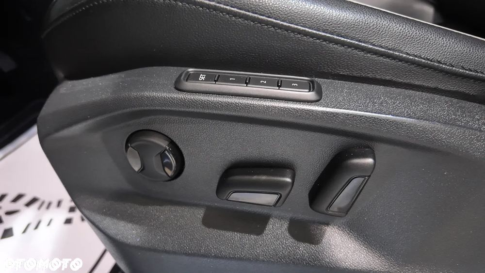 Volkswagen Tiguan 2.0 TSI 4Mot Sport&Style DSG - 23