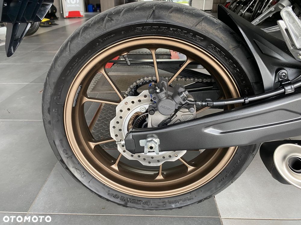 Honda CBR - 24