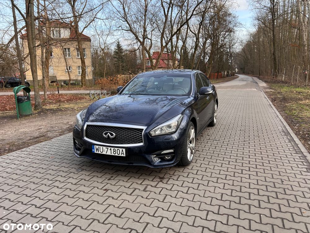 Infiniti Q70 2.2d Premium Executive - 1