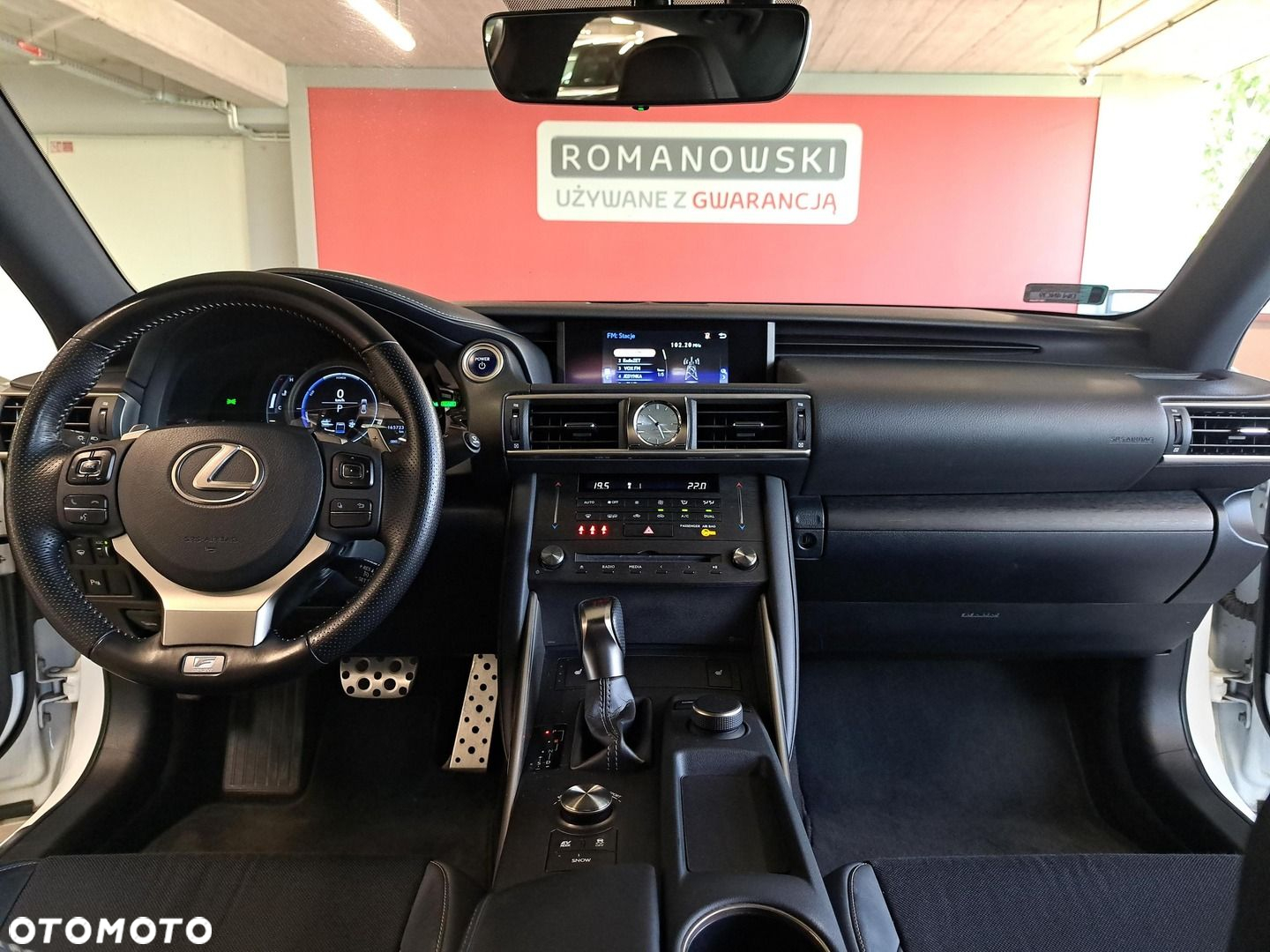 Lexus IS 300h F Sport Edition - 17