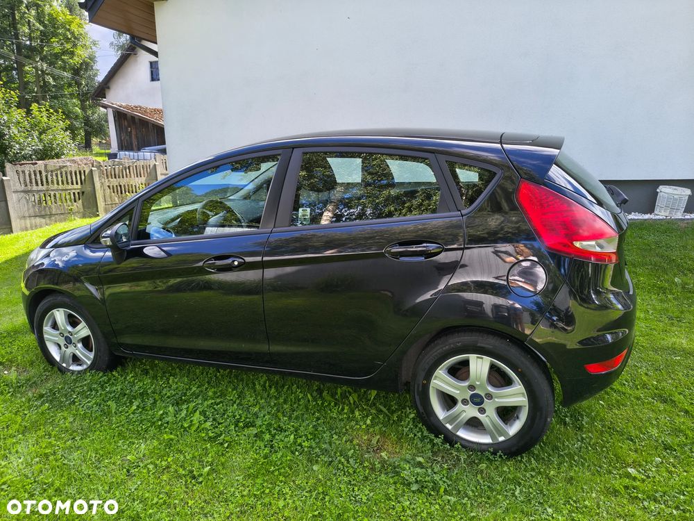 Ford Fiesta - 5