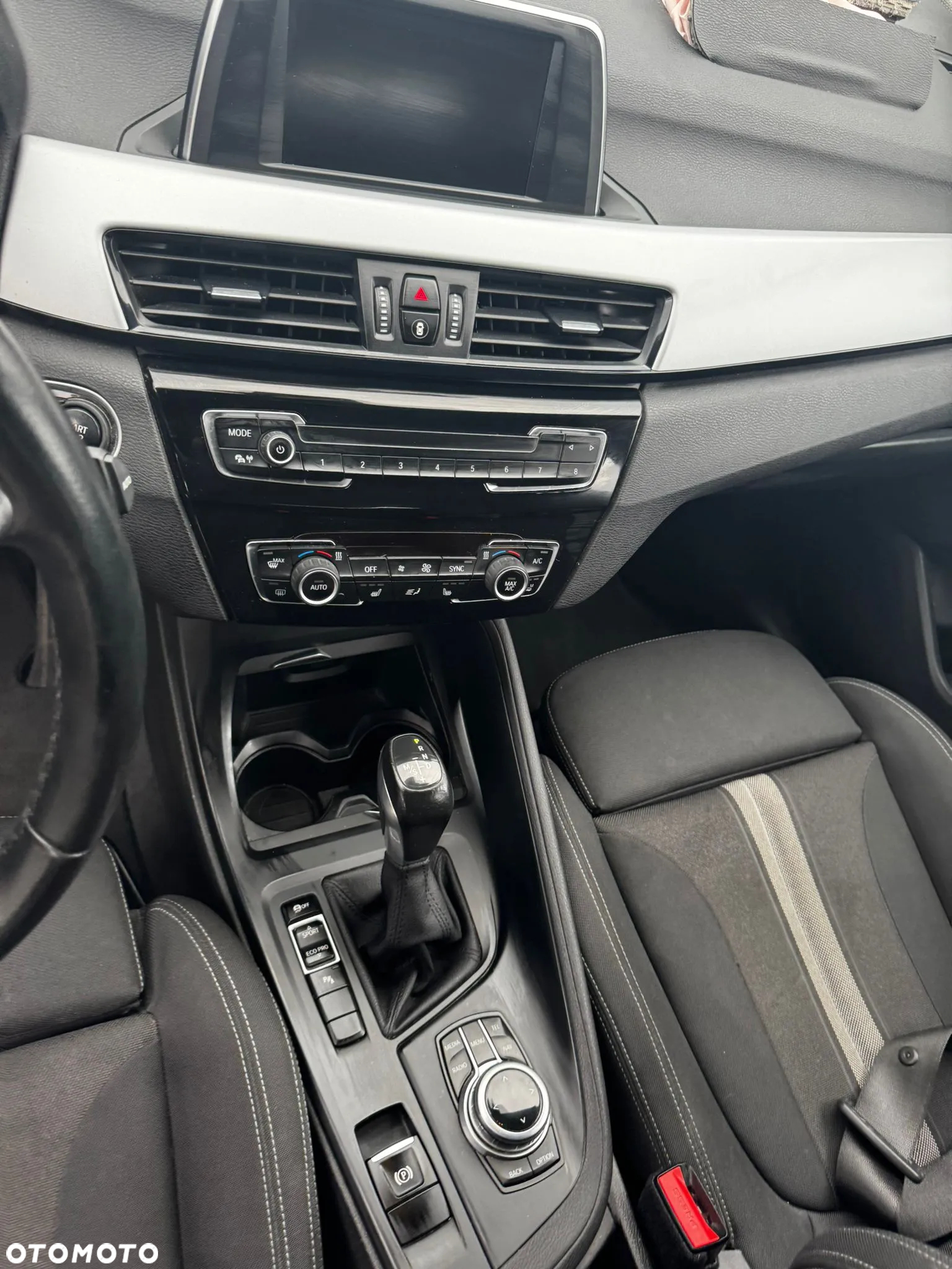 BMW X1 sDrive18i Advantage - 10