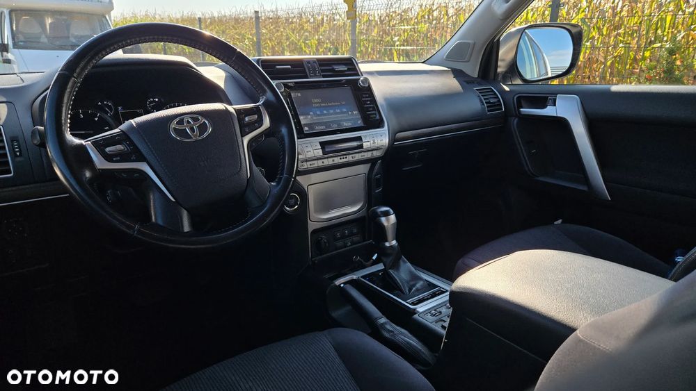 Toyota Land Cruiser LC 2.8 D-4D Invincible - 10