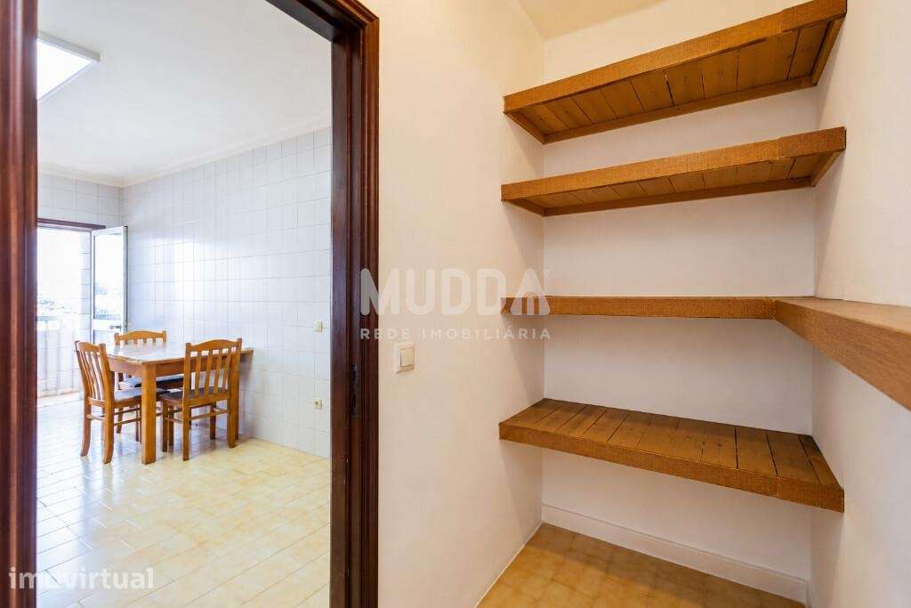 Apartamento T2 I Garagem Box - São João I 5 minutos do Centro - Grande imagem: 5/25