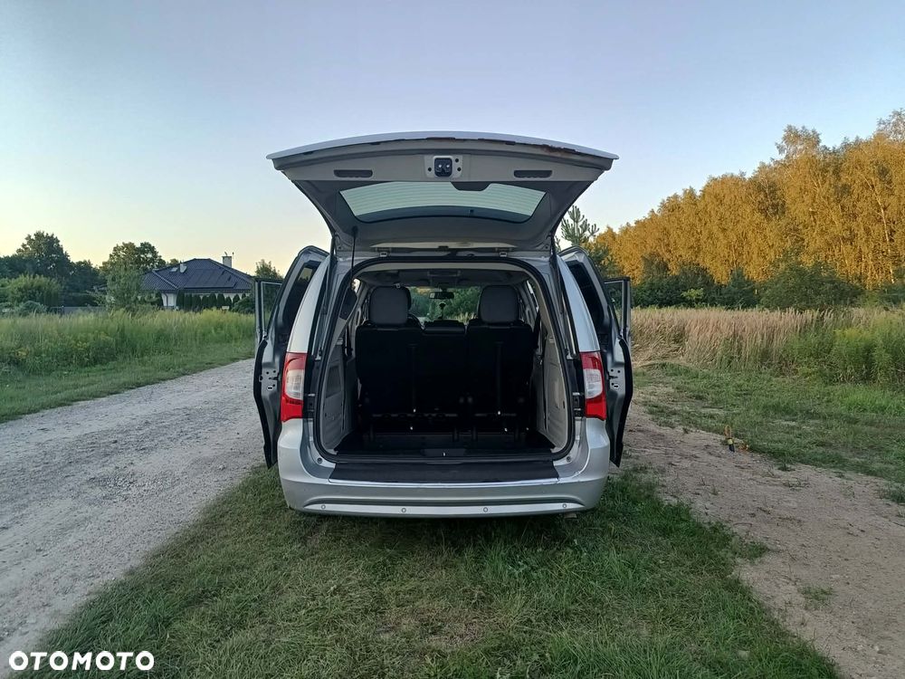 Lancia Voyager 2.8CRD Gold - 13
