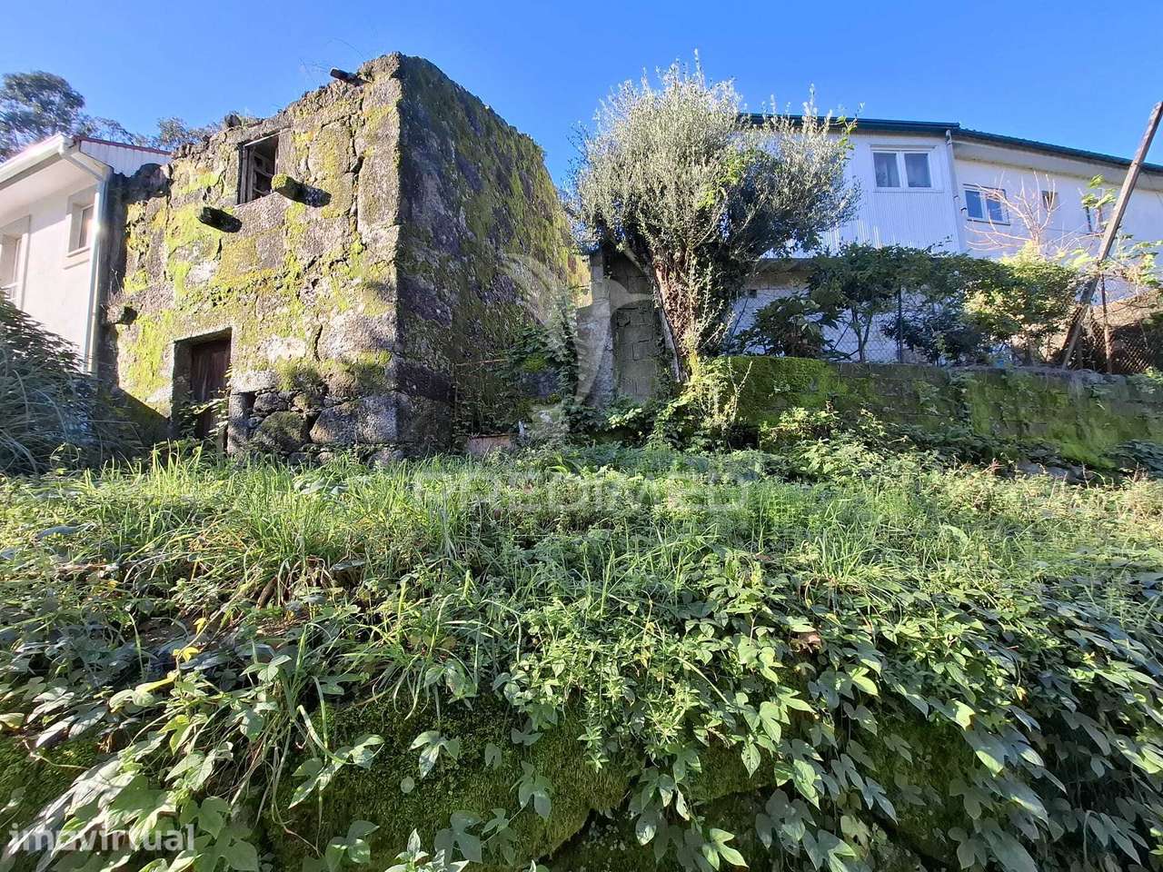 Moradia em Pedra para Restauro - Grande imagem: 2/25