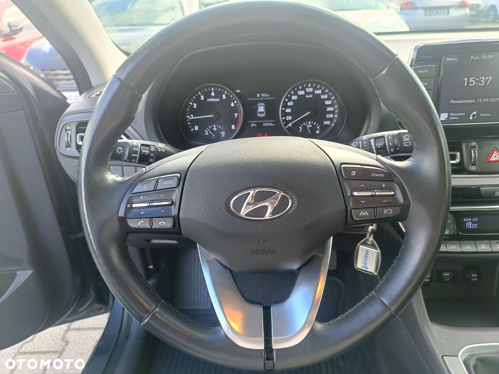 Hyundai i30 1.5 DPI Comfort - 12