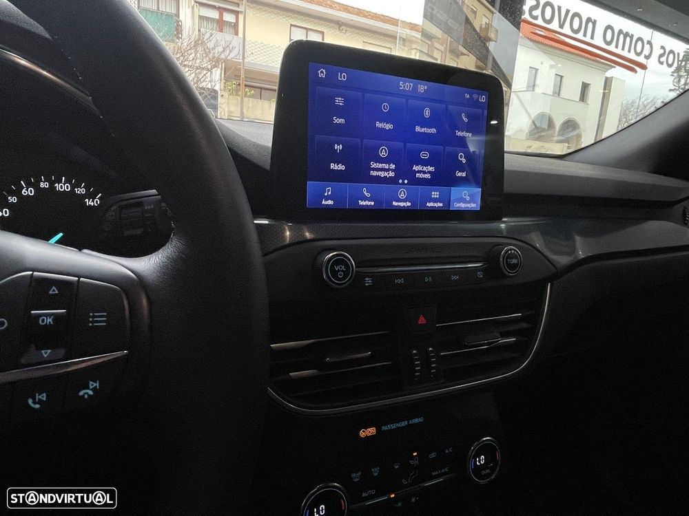 Ford Focus 1.0 EcoBoost Active - 18