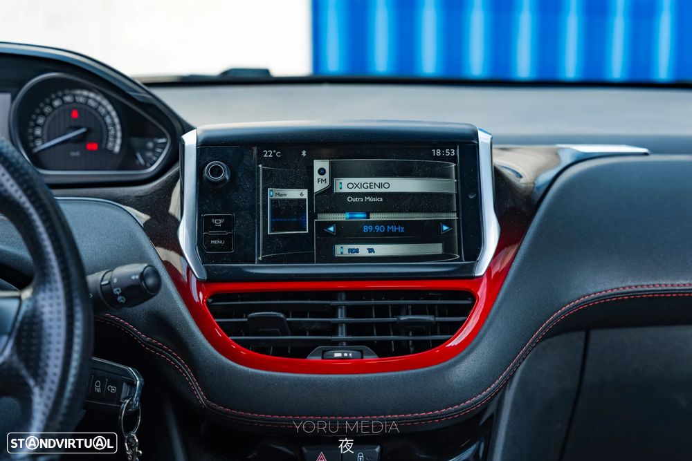 Peugeot 208 1.6 THP GTi - 14