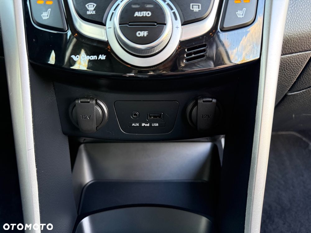 Hyundai i30 1.4 Fifa World Cup Edition - 32