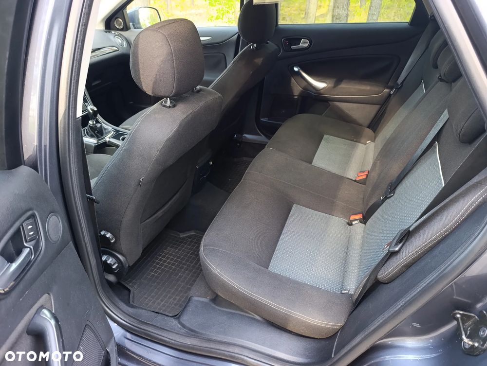 Ford Mondeo 2.0 TDCi Viva Trend - 9