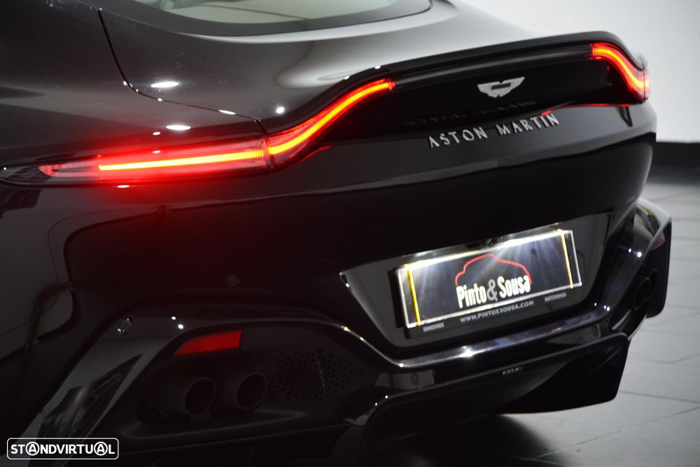 Aston Martin Vantage Coupe V8 - 15