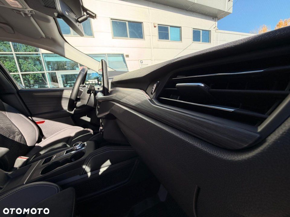 Ford Kuga - 23