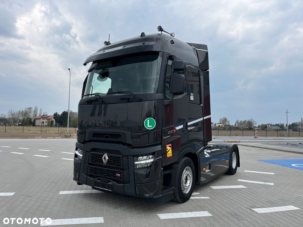 Renault T480 TC High Sleeper Cab - 2