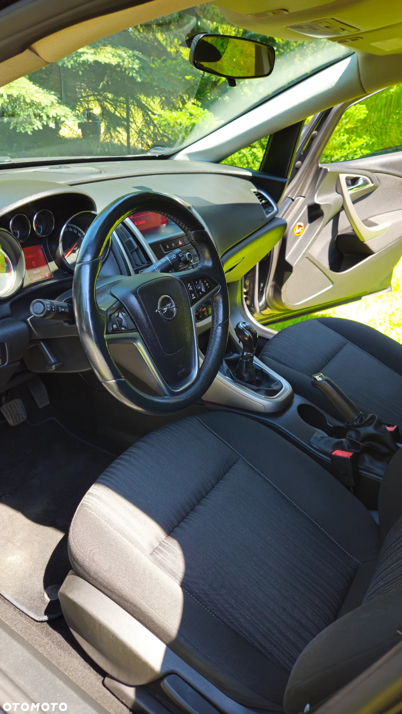 Opel Astra IV 1.4 Essentia - 12