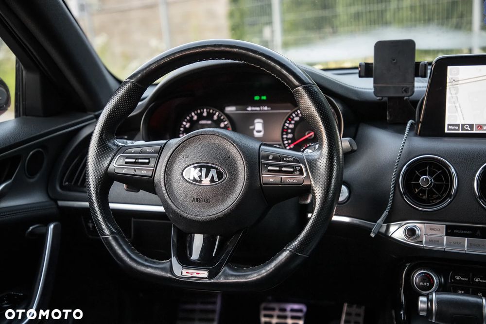 Kia Stinger 3.3 T-GDI V6 GT AWD - 14