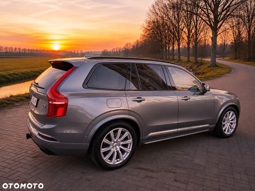 Volvo XC 90 T8 AWD Plug-In Hybrid Inscription Expression 7os - 17