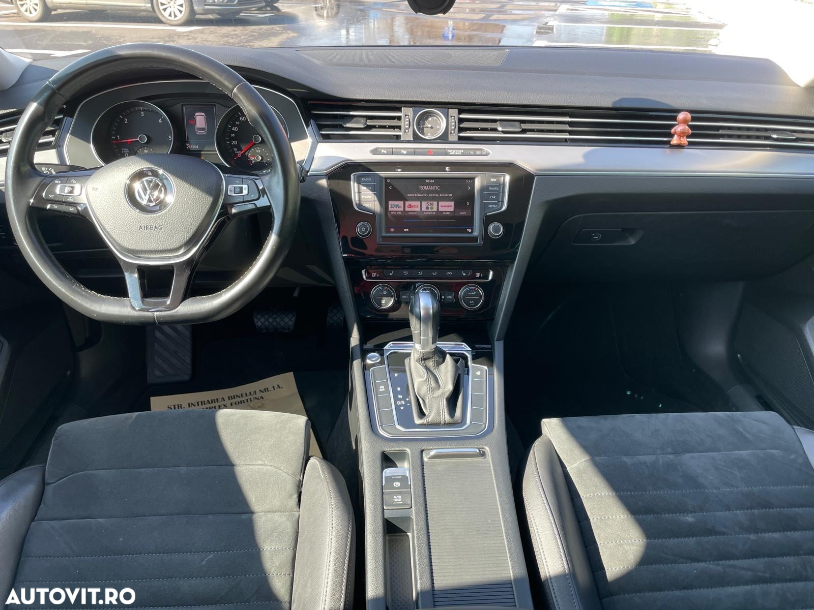 Volkswagen Passat Variant 2.0 TDI DSG (BlueMotion Technology) Highline - 9