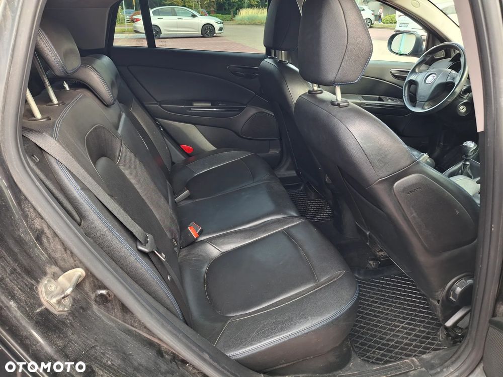 Fiat Bravo 1.9 Multijet 16V Sport - 24