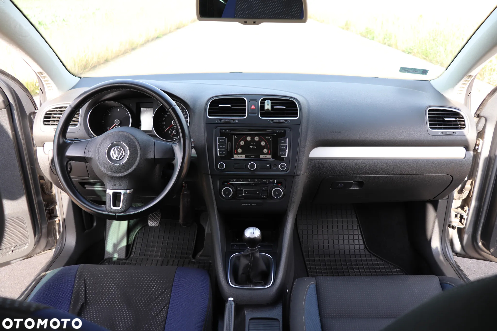 Volkswagen Golf - 5