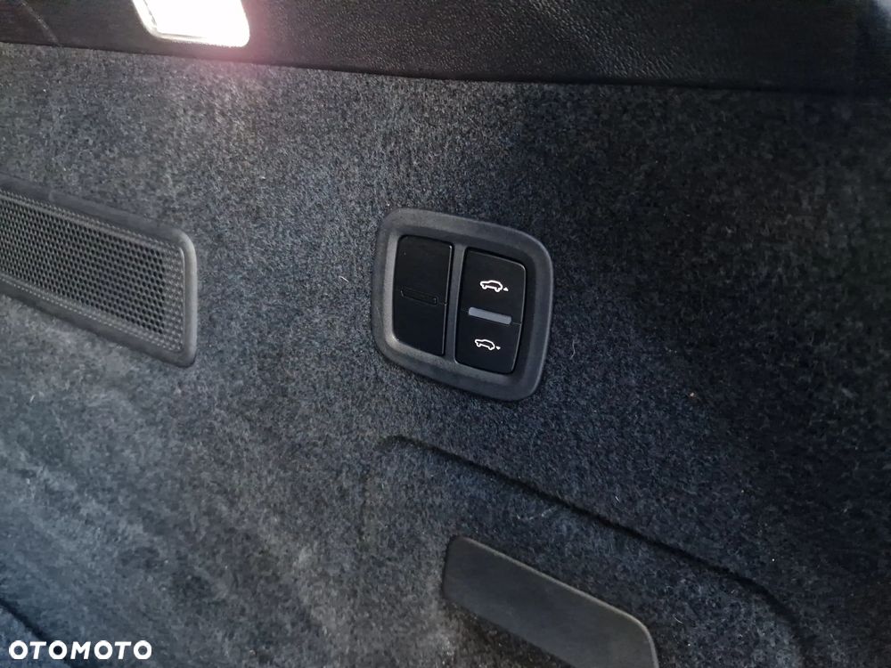 Porsche Cayenne S Platinum Edition - 25