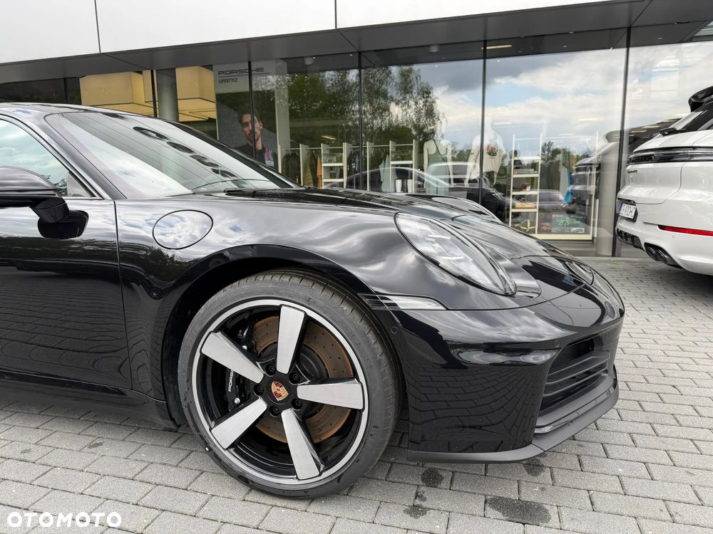 Porsche 911 Carrera S - 13