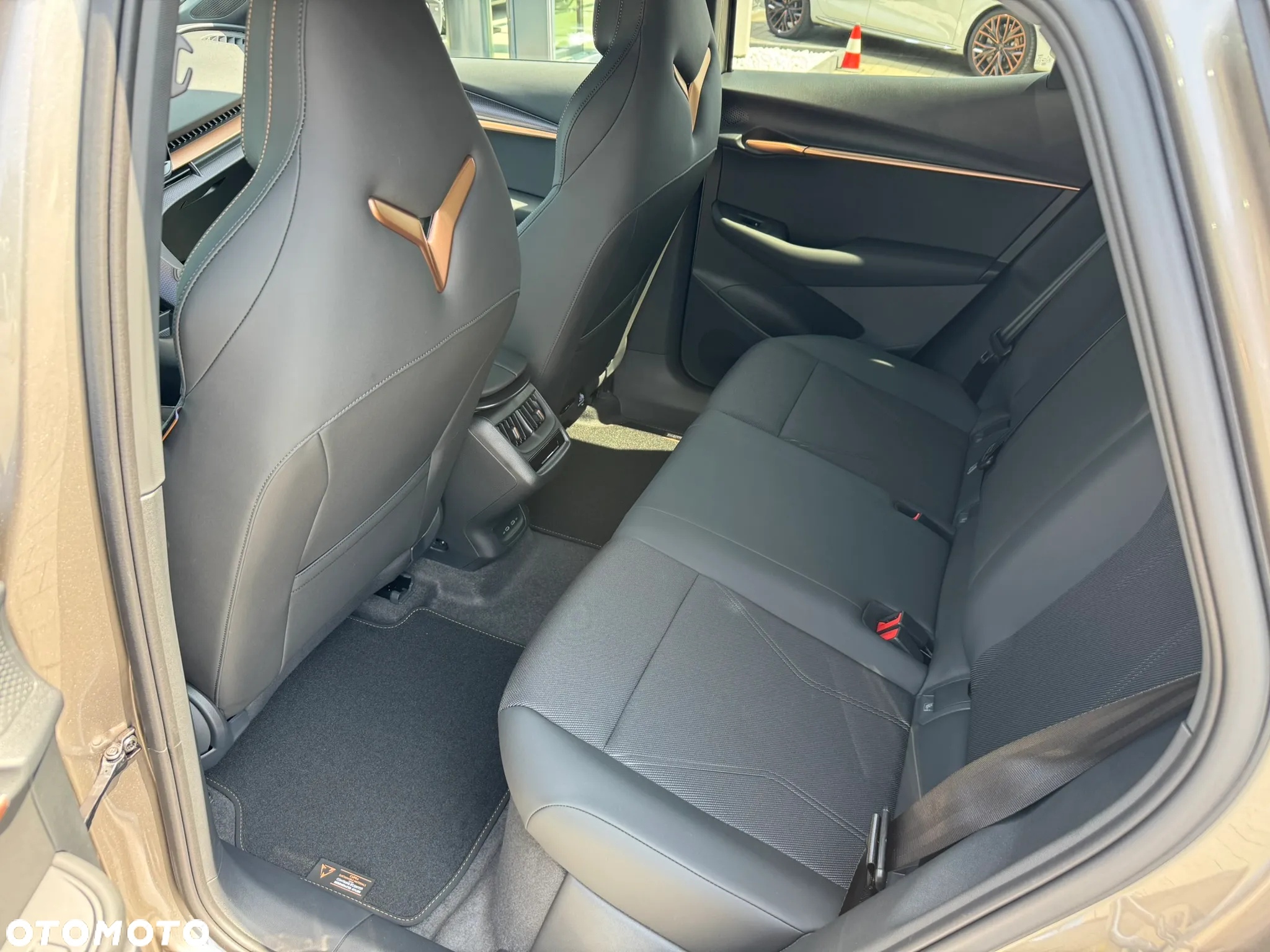 Cupra Tavascan - 14