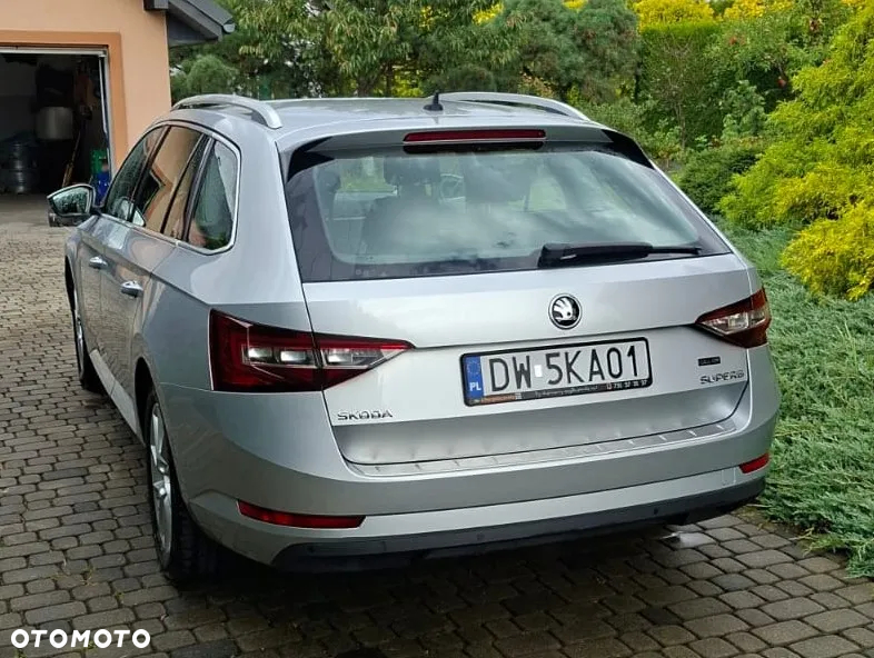 Skoda Superb 2.0 TDI Style - 3